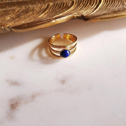 Ring Suzy, with lapis lazuli